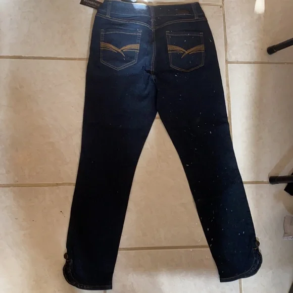 Hii! - Picture 2 of 3